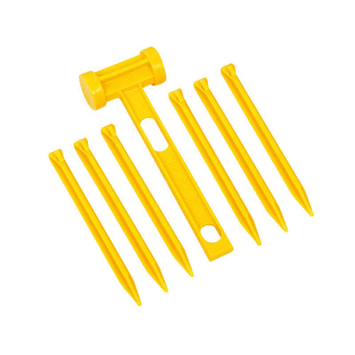 Wildtrak Plastic Pegs And Mallet Set 7 Pce